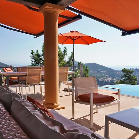 Le Demi Siecle Mit Dem Schoensten Ausblick Der Cote D'azur By Riviera Homelife Management * Théoule-sur-Mer