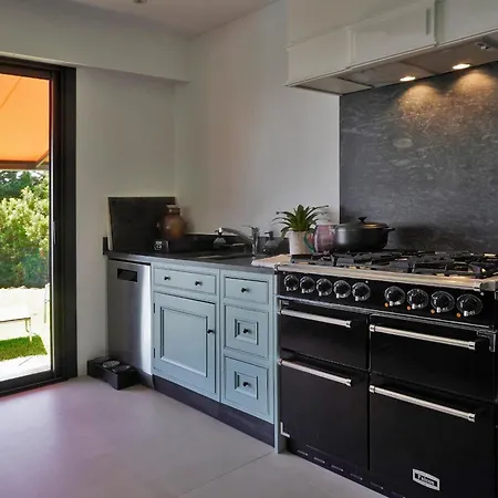Le Demi Siecle Mit Dem Schoensten Ausblick Der Cote D'azur By Riviera Homelife Management Semesterbostad Théoule-sur-Mer